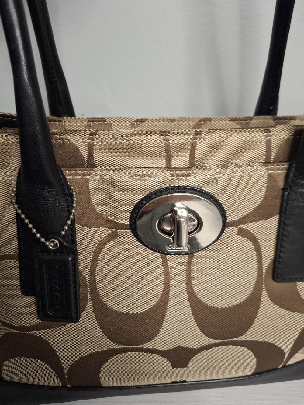 Coach Hamptons Signature Medium Madeline Tote Bag Great Condition 13571 - Picture 3 of 6